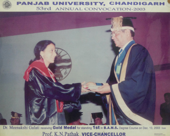 Dr. Chauhan receiving gold medal